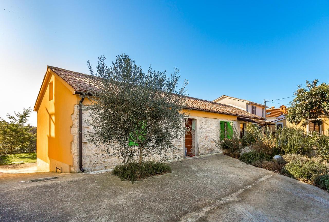 House Dragan 1980 Villa Pula Exterior photo